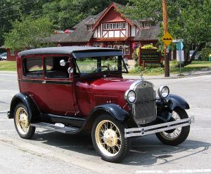 723px-1928_Model_A_Ford